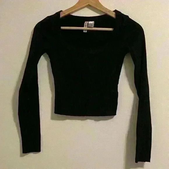 Divided  - Long Sleeve Ribbed Tee - Picture 1 of 2